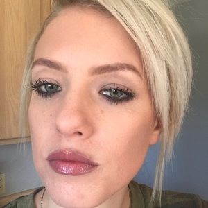 Meet your Posher, Chelsi